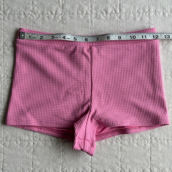 Dippin Daisy Farrah Elastic Waist Booty Short, Bubblegum Waffle, Size S - Picture 10 of 10